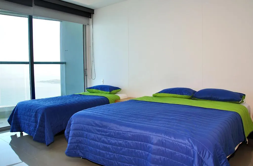 Ocean Front Palmetto Eliptic Apartment Cartagena