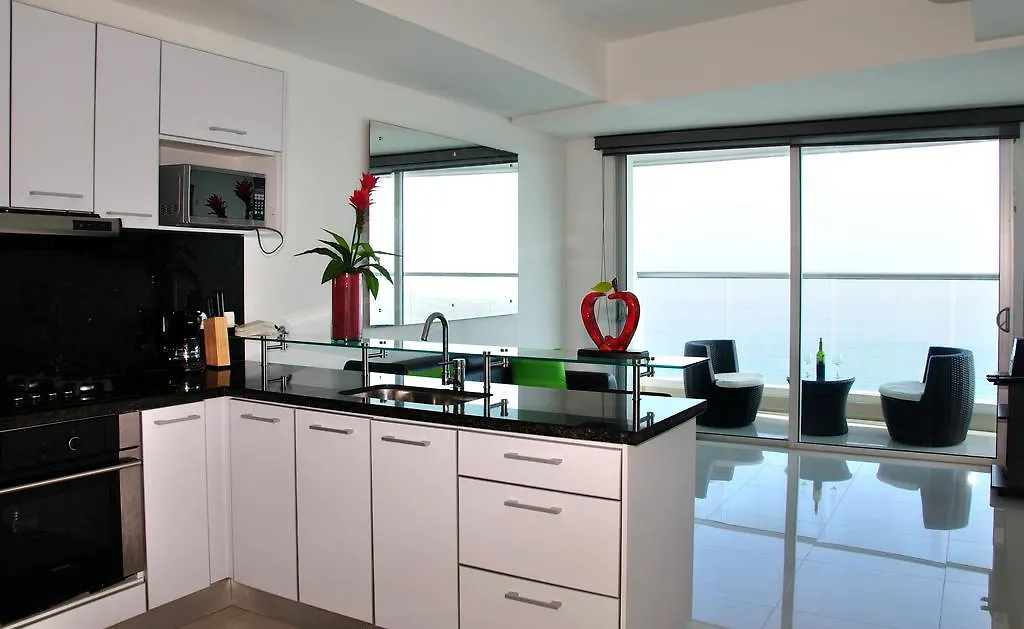 Ocean Front Palmetto Eliptic Apartment Cartagena