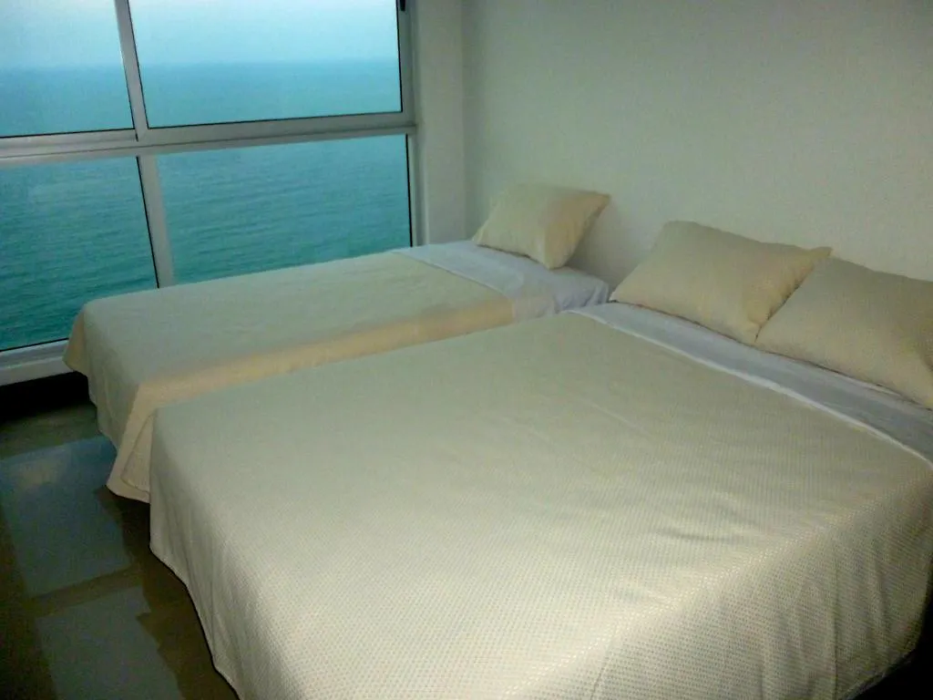 Ocean Front Palmetto Eliptic Apartment Cartagena