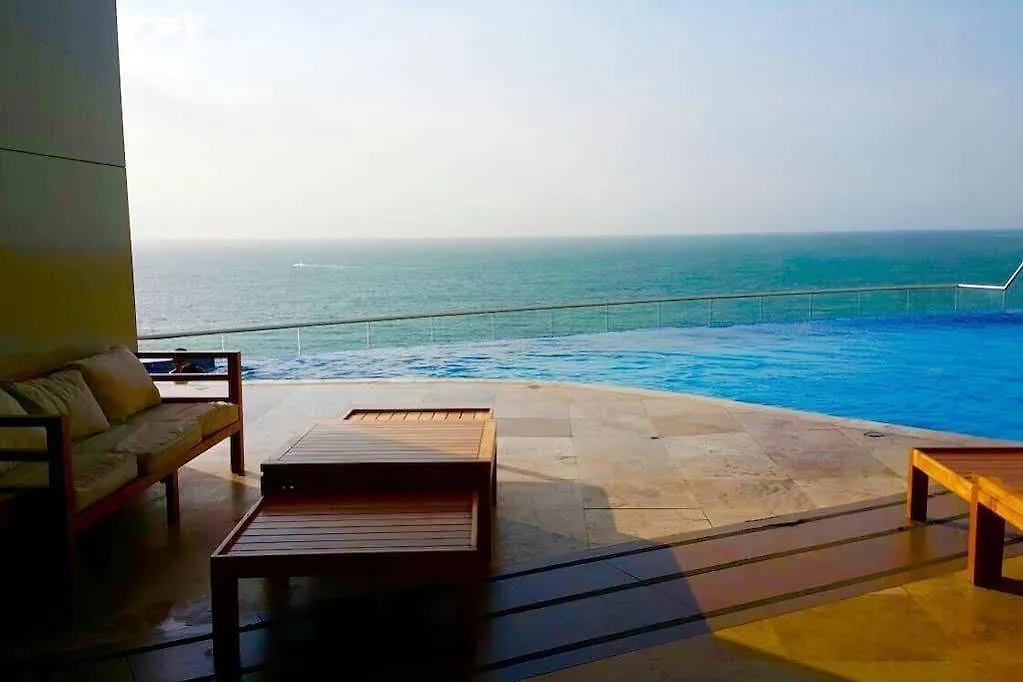 Ocean Front Palmetto Eliptic Apartment Cartagena