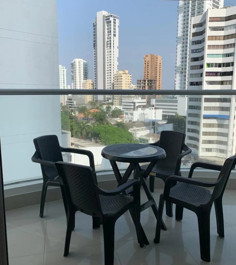 Ocean Front Palmetto Eliptic Apartment Cartagena 0*,